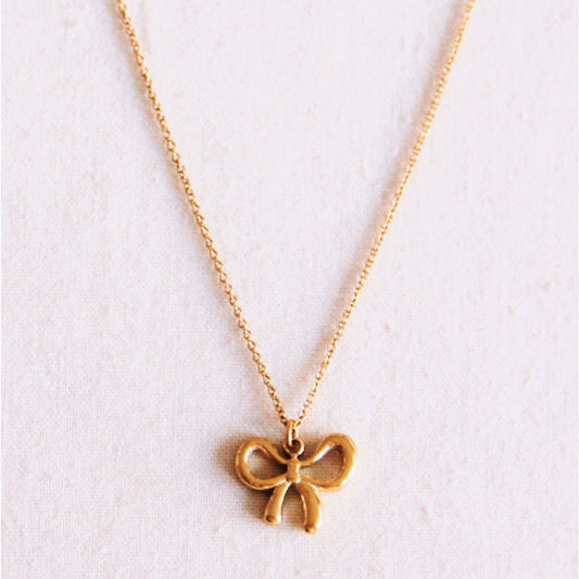 Fijne ketting met boog