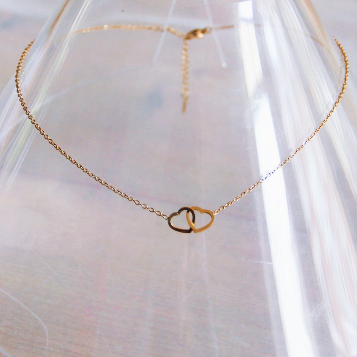 Fijne ketting van roestvrij staal met oneindig hartbedel β goud