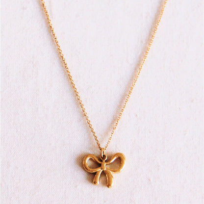 Fijne ketting met boog